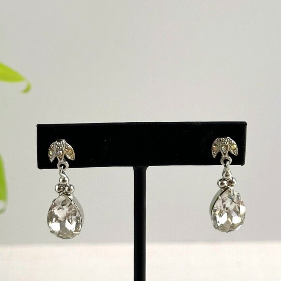 Art Deco Style Tear Drop Clear Rhinestone Earrings With Leaf Accents For Pierced - Picture 1 of 9